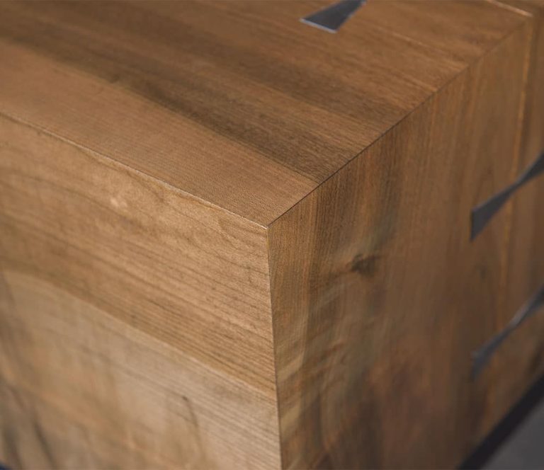 Colossal Table Detail