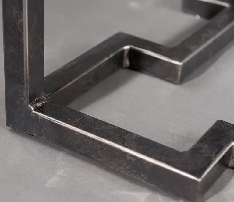 Highland Parks Cocktail Table