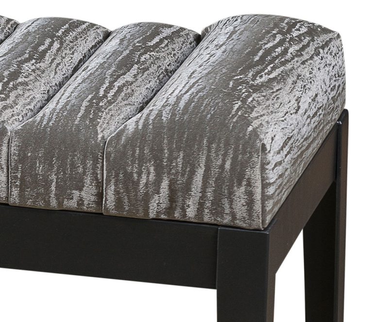 pesicka-bench-detail