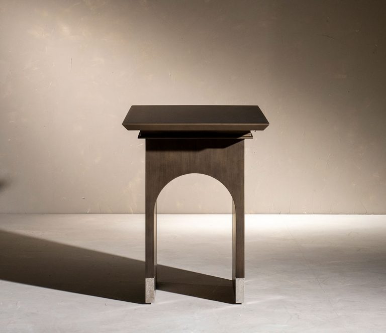 Met Pavilion End Table