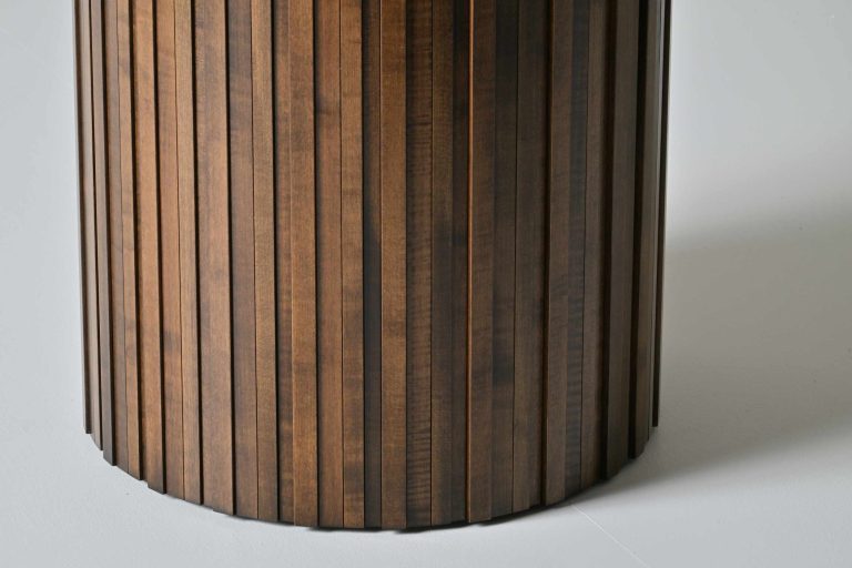 vienna-single-pedestal-table-details-5