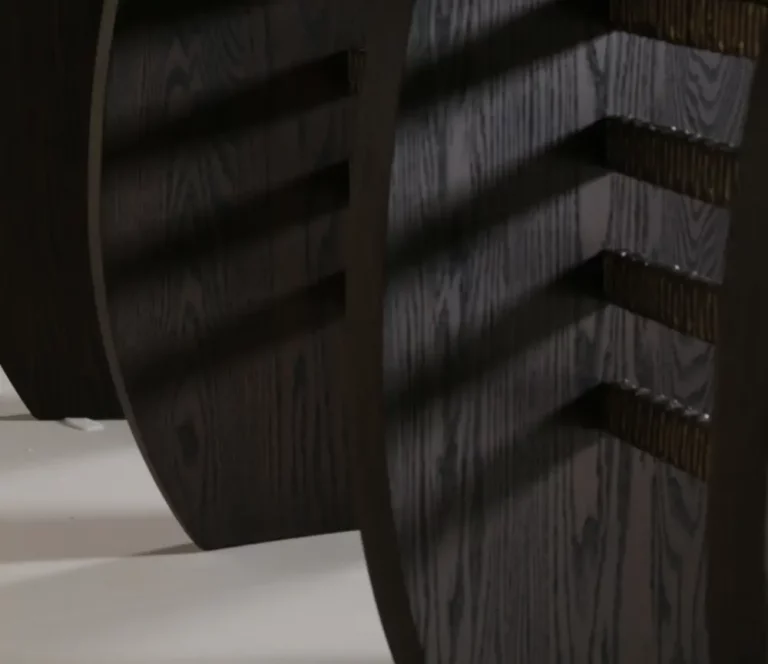 dublin dining table xl leg close up