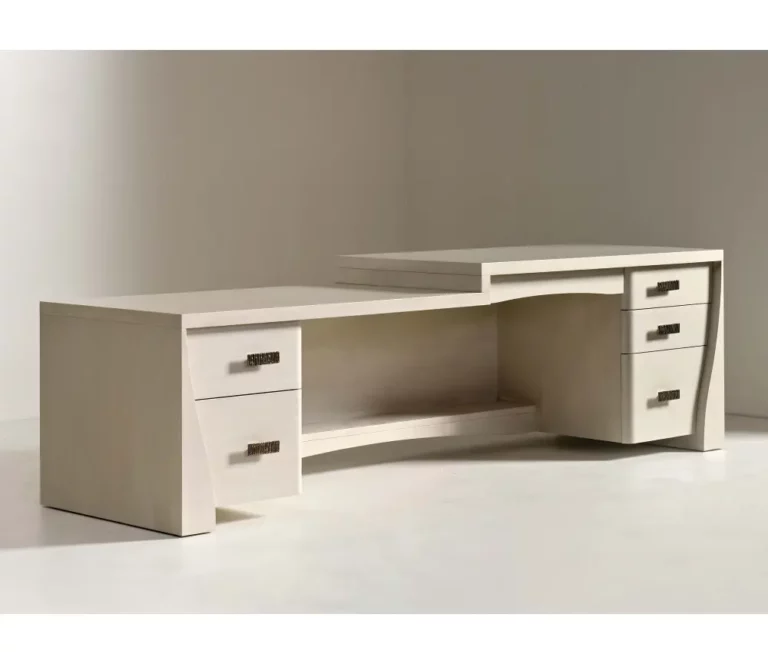 valencia-partner-desk