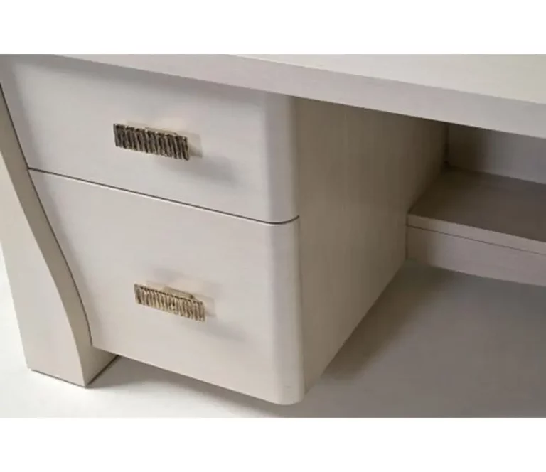 valencia-partner-desk