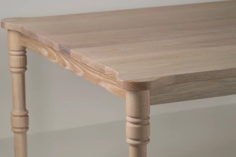 Wren Dining Table