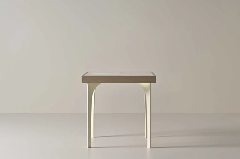 MET Window Side Table